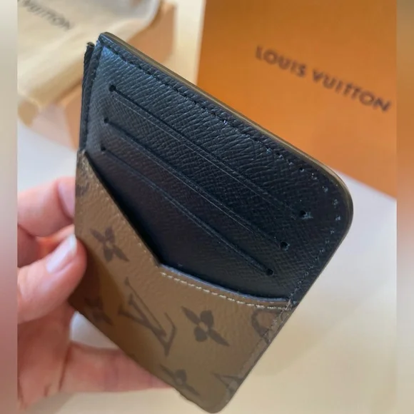 Louis Vuitton Reverse Monogram Romy card holder

Like new- never used - Picture 6 of 12